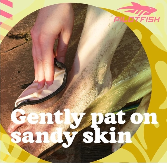 Sand Removal Bag & Mitten - Picture 2 of 9